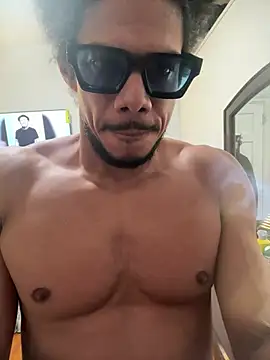 ElegantDic's cam snapshot