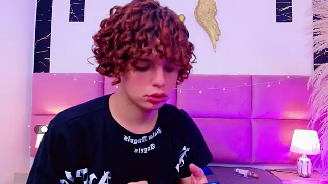 Skyee_angel's cam snapshot