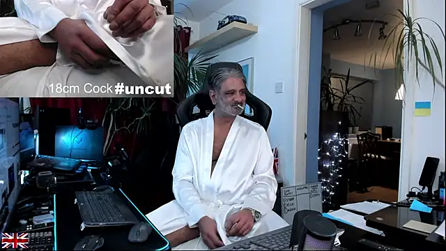 OnlineBossUK's cam snapshot