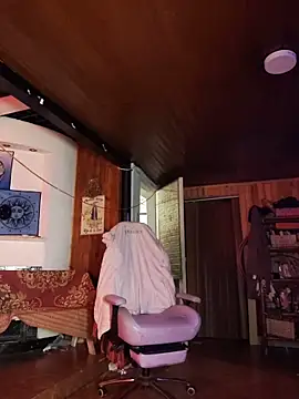 _Laary_Lily's cam snapshot