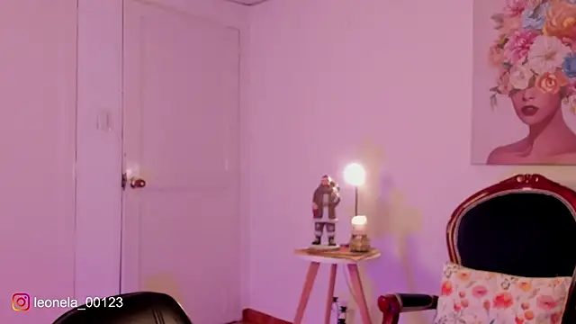 cuddlingbunny's cam snapshot