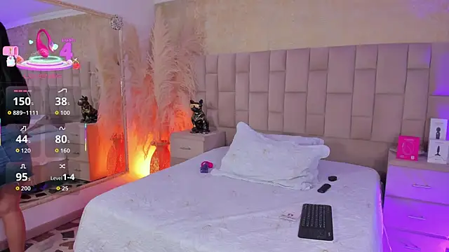 CamilaOrtiz_'s cam snapshot