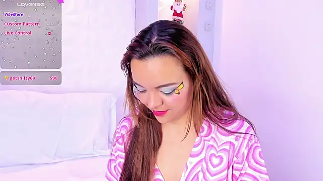 EmilyRouss_'s cam snapshot