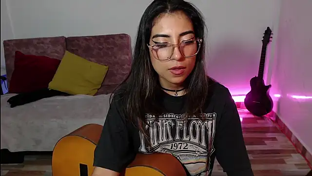 Susanahendrix's cam snapshot