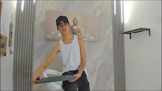 HEART_OF_MILAMBER live sex cam