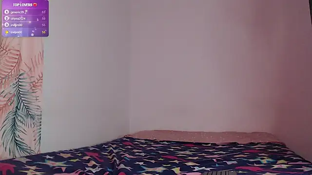 Tyler2y_luna live sex cam