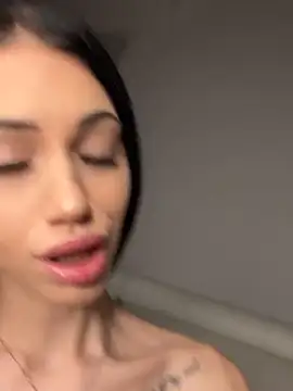 ilariea_girl live sex cam