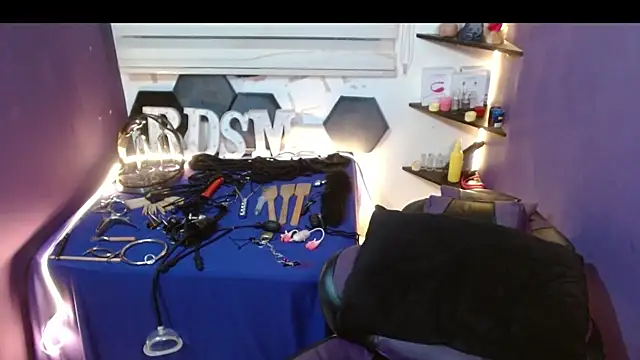 Alexa_Slavehot777's cam snapshot