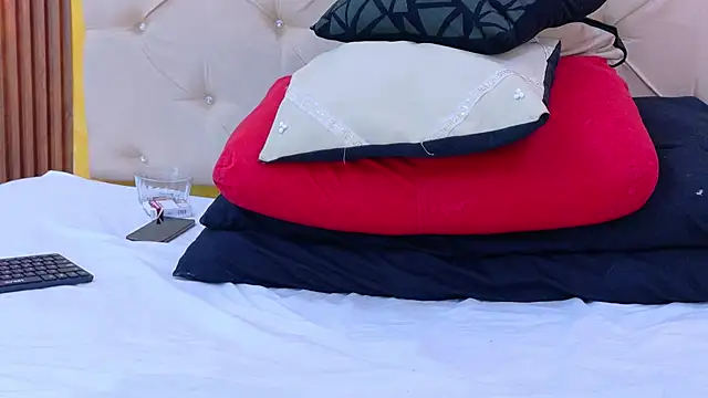 dayis_miller's cam snapshot