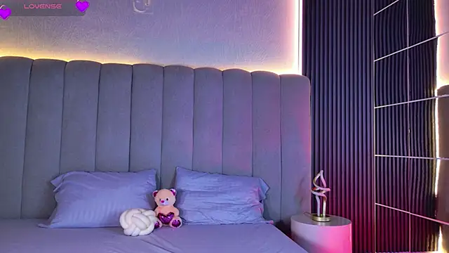 Tiny_Dream's cam snapshot