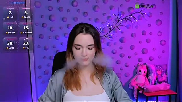 liana_kisses's cam snapshot