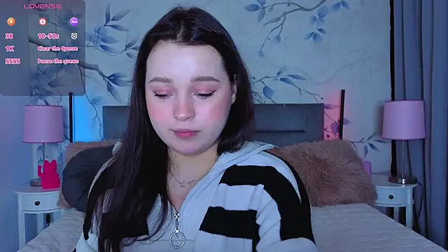 Cute_kitty-'s cam snapshot