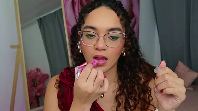 Taylor_Tina's cam snapshot