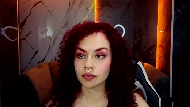 Merida_b live sex cam