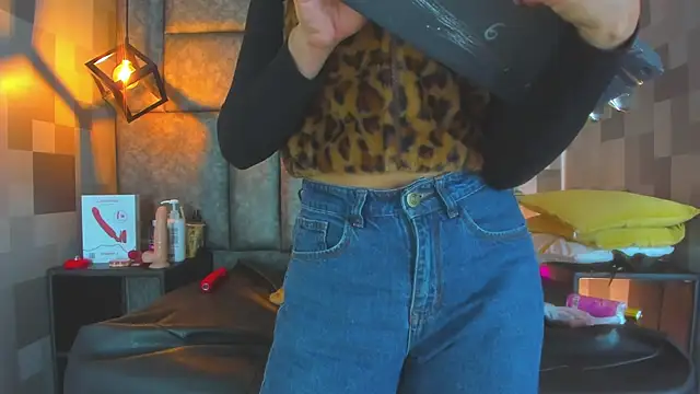 Emily_Mitchell's cam snapshot