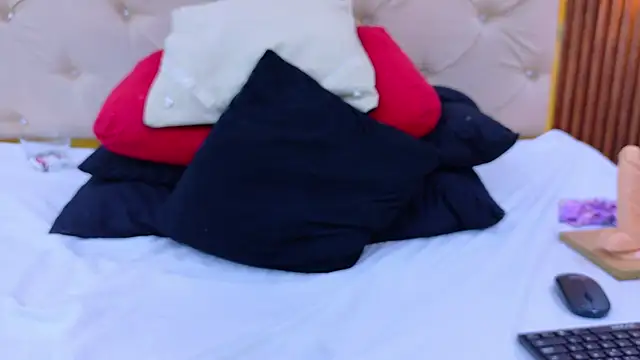 dayis_miller's cam snapshot