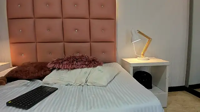 lhiamfit's cam snapshot