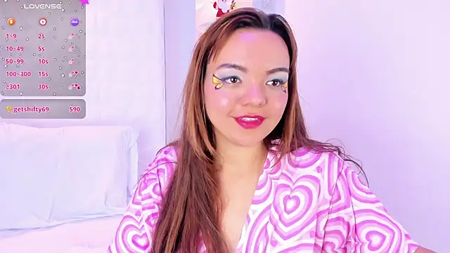 EmilyRouss_'s cam snapshot