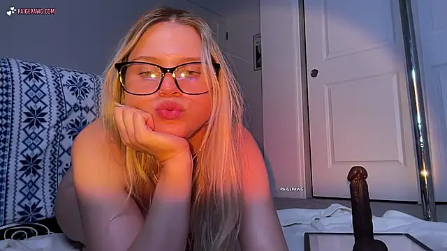 PaigePawg's cam snapshot