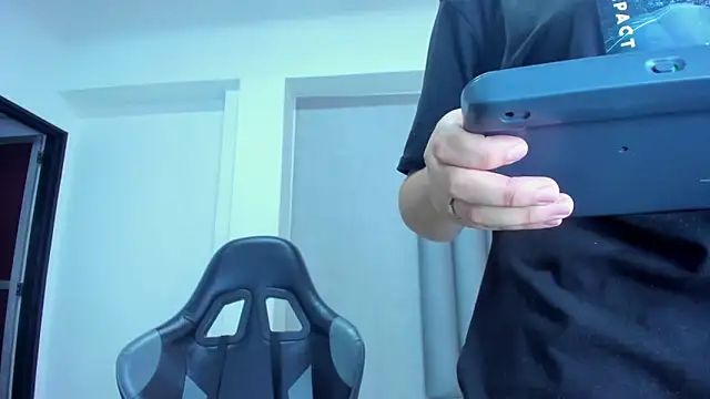 Charlotte-Star's cam snapshot