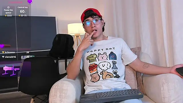 LittleMya_'s cam snapshot