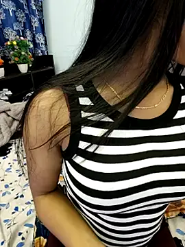 priya_26's cam snapshot