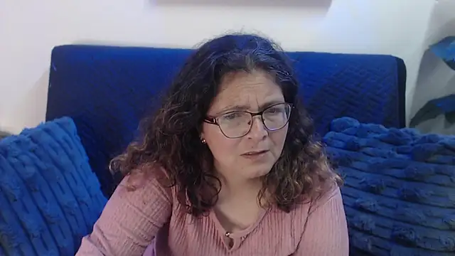 Linda_banks_'s cam snapshot