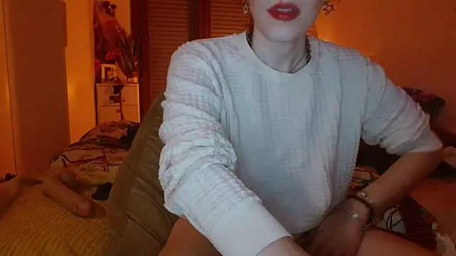 Regina_5's cam snapshot