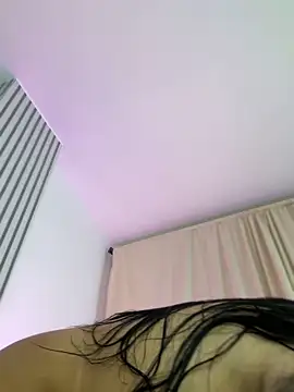 nicolette_sweet_ live sex cam