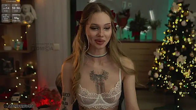 ManiFreyja live sex cam