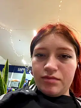 Karina_Leon live sex cam