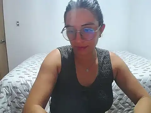 SweetFire_69's cam snapshot