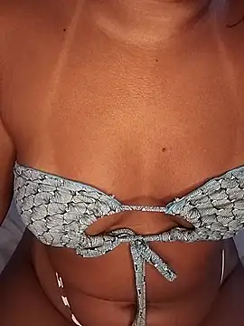 momopretinha's cam snapshot