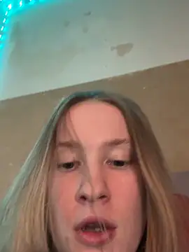 saint_cat25's cam snapshot