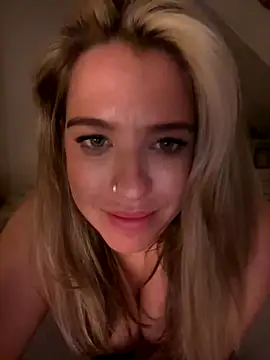 bellabee14's cam snapshot