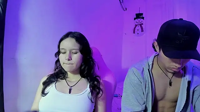 Laura_and_Kevin live sex cam