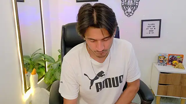 Elian_savoy live sex cam