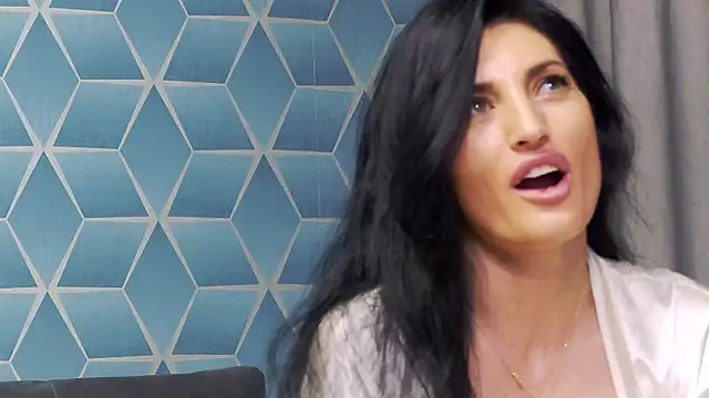 zoeylarkens live sex cam