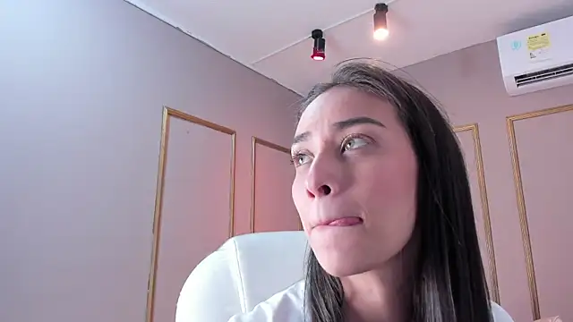 NahimiThompson's cam snapshot