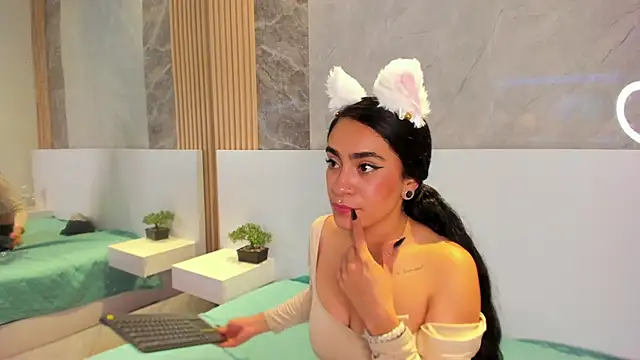 PamelaRed_'s cam snapshot