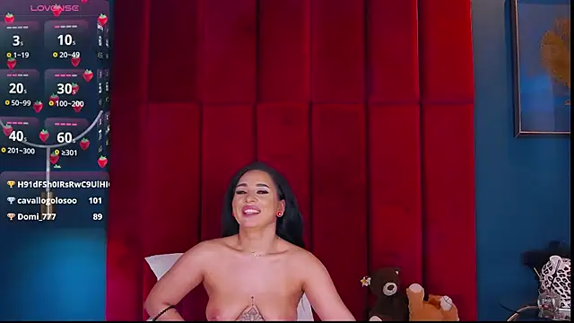 MadyLuxxx's cam snapshot