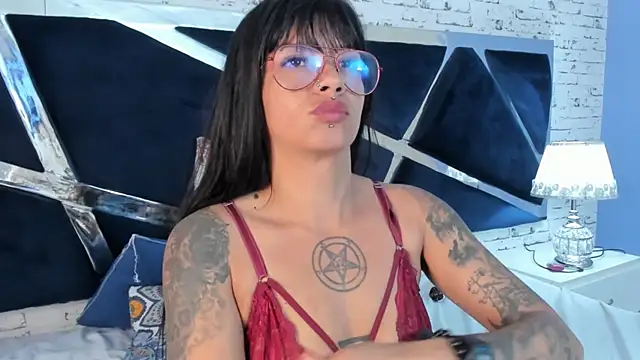 ValkiriaRaven's cam snapshot