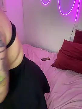 Mizztikaa's cam snapshot