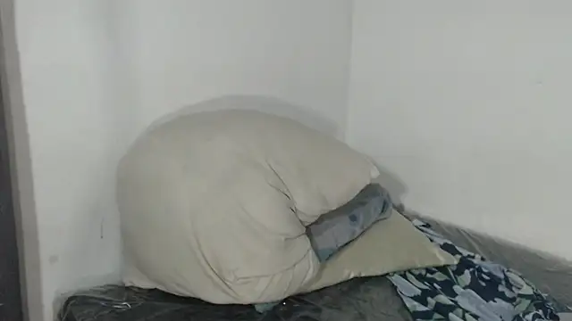 cirosky_elchicopolla's cam snapshot