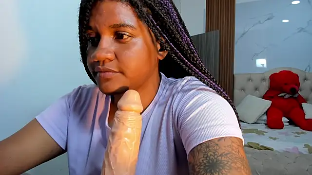 ZahraRose's cam snapshot