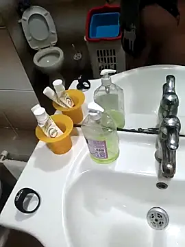 Balu0412's cam snapshot