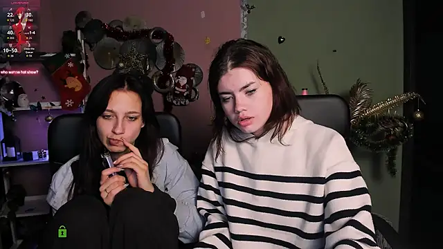 lau_ra_queen's cam snapshot