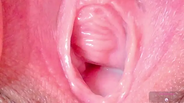 Alu_ryu live sex cam