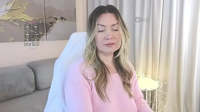 ElyaSoftTemptation's cam snapshot