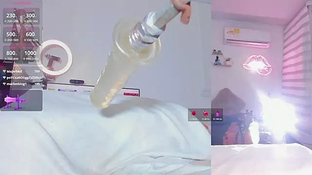 Maria_Jones_'s cam snapshot